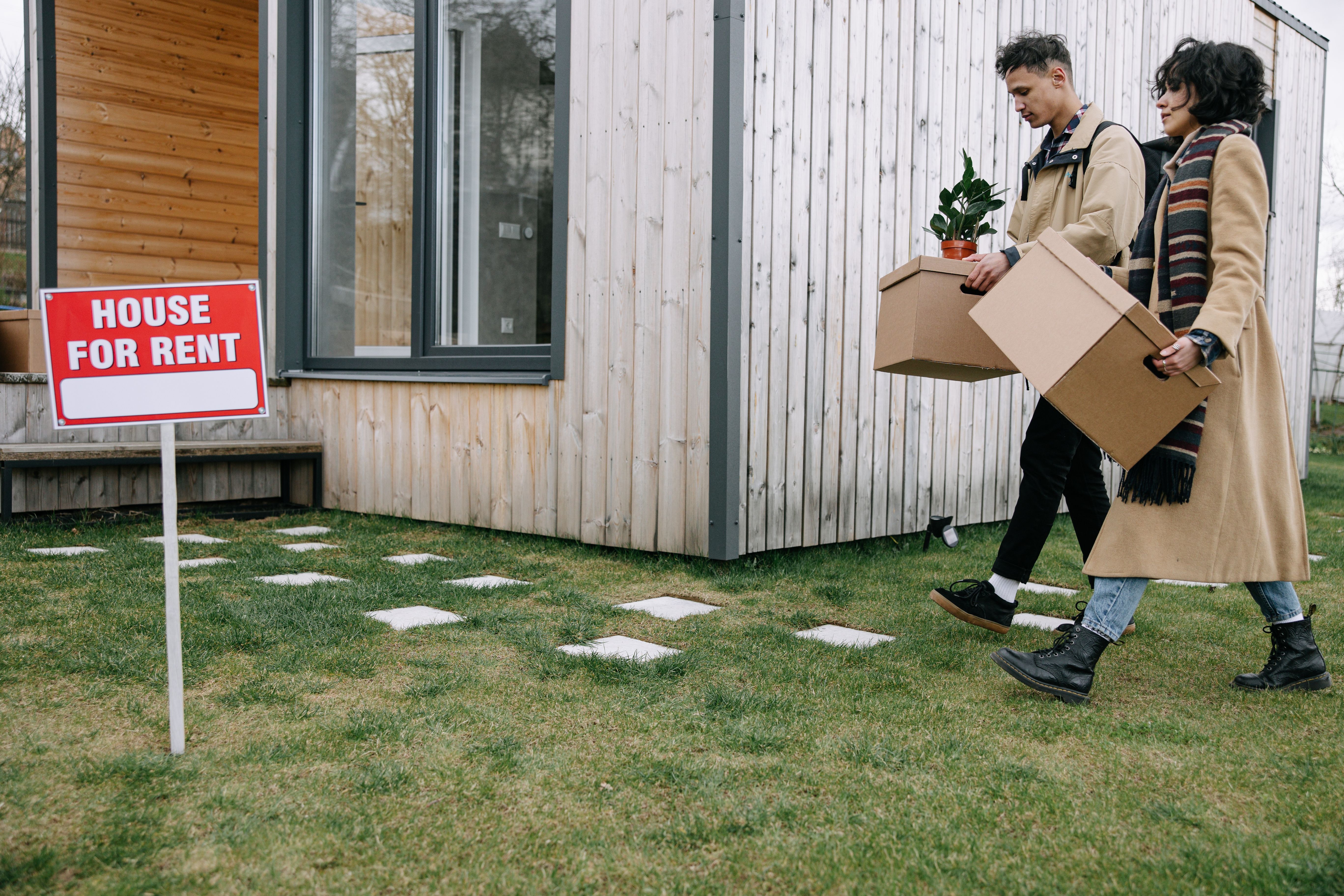 Menifee Property Management: How Do Property Managers Screen Tenants?